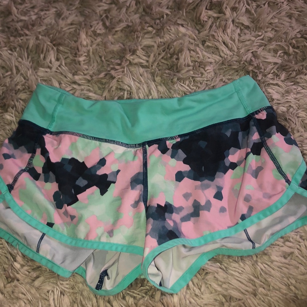 RARE lululemon speed up 2.5 short size 2